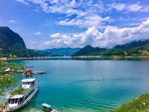 Chèo Thuyền khám phá hồ Thung Nai