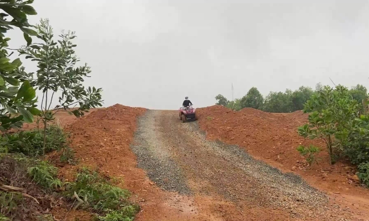 Trải nghiệm lái mô tô địa hình lần đầu tiên tại Hà Nội