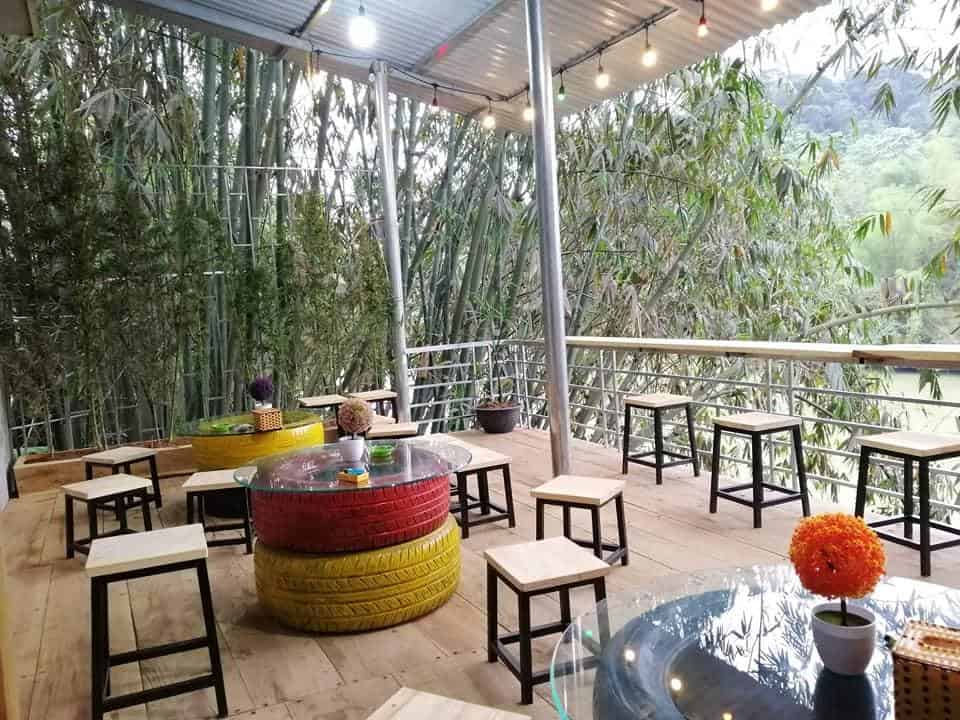 Ha Giang Riverside Hostel and Tour