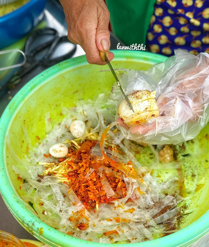 bánh tráng trộn Sài Gòn