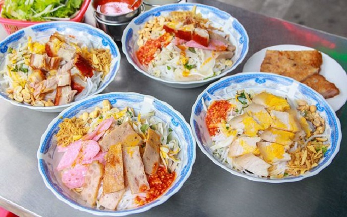 Bún mắm thịt quay quán Vân - quán ăn sáng ở Đà Nẵng