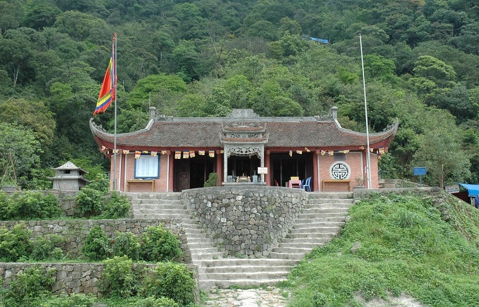 Kinh nghiệm leo núi Yên Tử - tham quan chùa Vân Tiêu 