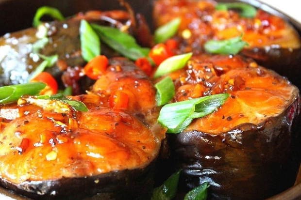 Về Ninh Bình thưởng thức món cá kho đặc biệt với nguyên liệu bình dân nhưng ngọt thơm, du khách ăn hoài không ngán - Ảnh 3.