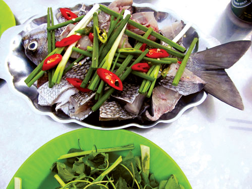 Cá tà ma Nha Trang – món ăn mang tên “độc” không đụng hàng tại thành phố biển - Ảnh 2.