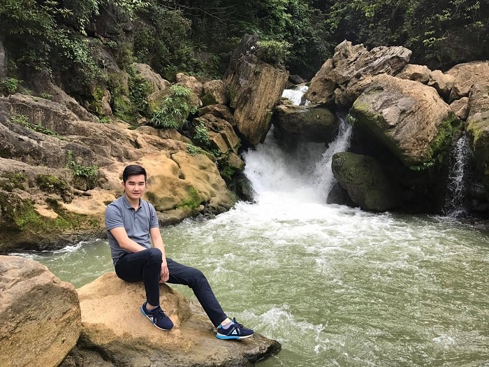 thác nậm trá - điểm du lịch Trà Lĩnh 