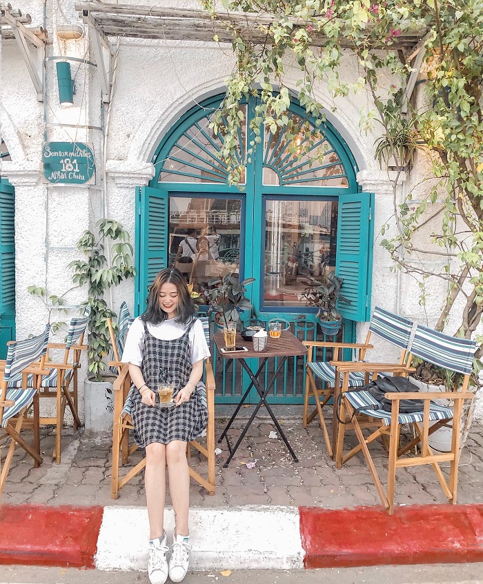 quán cafe Santorini Vibes Hồ Tây