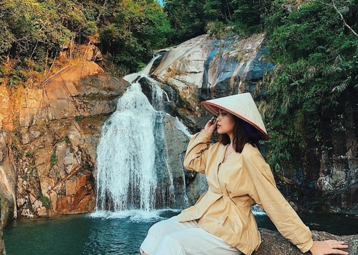 Những thác nước đẹp ở Quảng Ninh - thác Khe Vằn Hai