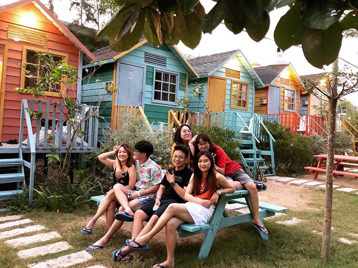 Group of friends check in at Coco Beach Camp Binh Thuan