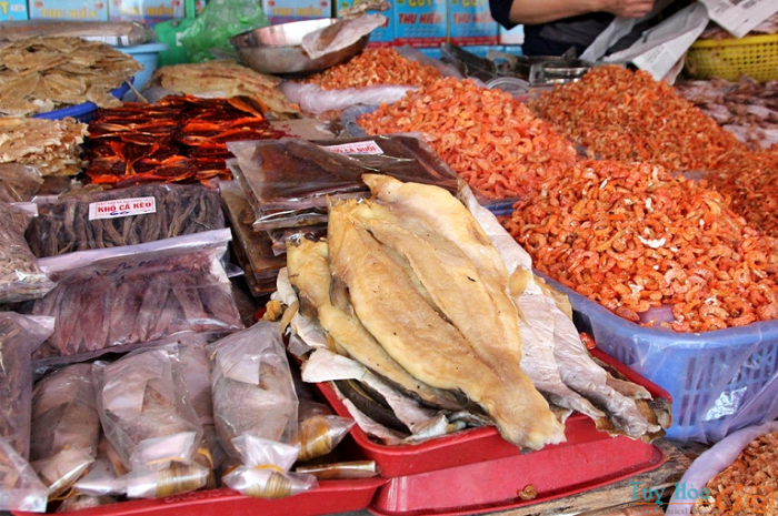 hải sản khô - đặc sản Phú Yên mua làm quà