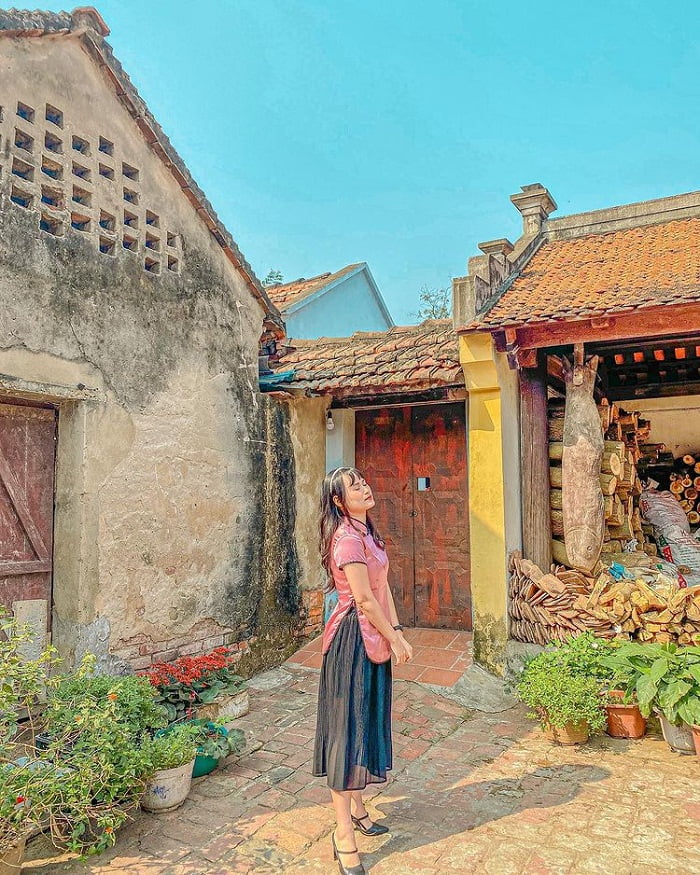 Thời gian du lịch làng cổ Đường Lâm 