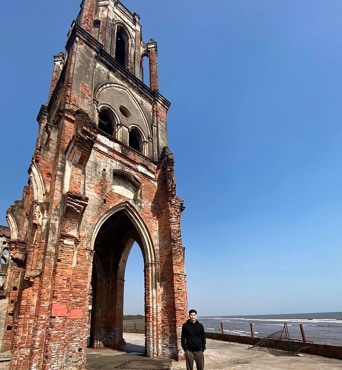 Nhà thờ đổ Nam Định là nhà thờ bỏ hoang đẹp ở Việt Nam