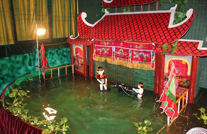 địa điểm đi chơi tối ở Phú Quốc - Xem múa rối tại nhà hát múa rối nước Đảo Ngọc