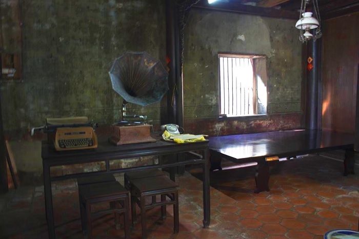 kỷ vật - nét thu hút của ngôi nhà cổ trên 120 tuổi ở Tây Ninh