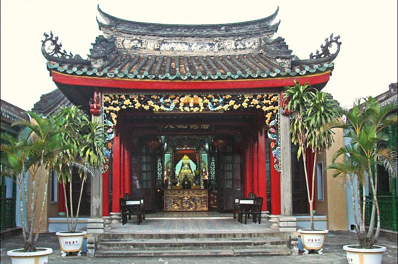 Một trong những điện thờ của Hội quán Trung Hoa - Hội An