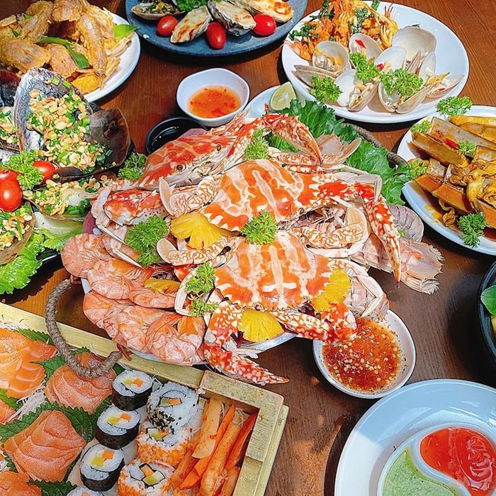 ăn hải sản  khi du lịch Phú Quốc tháng 5