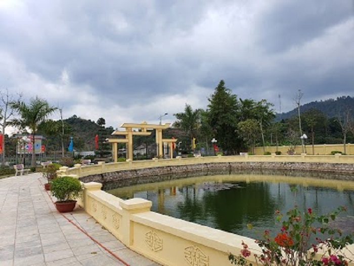 Khu tưởng niệm Hoàng Văn Thụ - xung quanh khu tưởng niệm