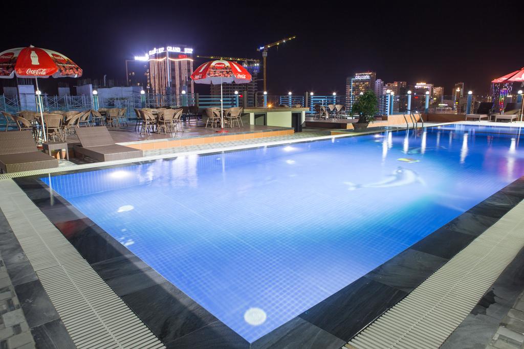 Khám phá top 10 khách sạn view biển Đà Nẵng hút khách du lịch mùa hè 2022 - Ảnh 3.