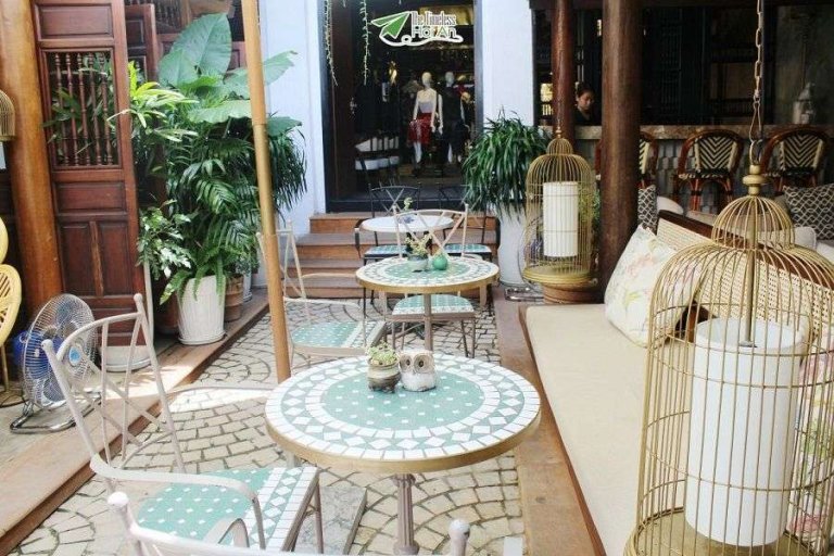 Khám phá những quán cà phê cổ điển, nổi tiếng hút khách ở phố cổ Hội An - Ảnh 2.