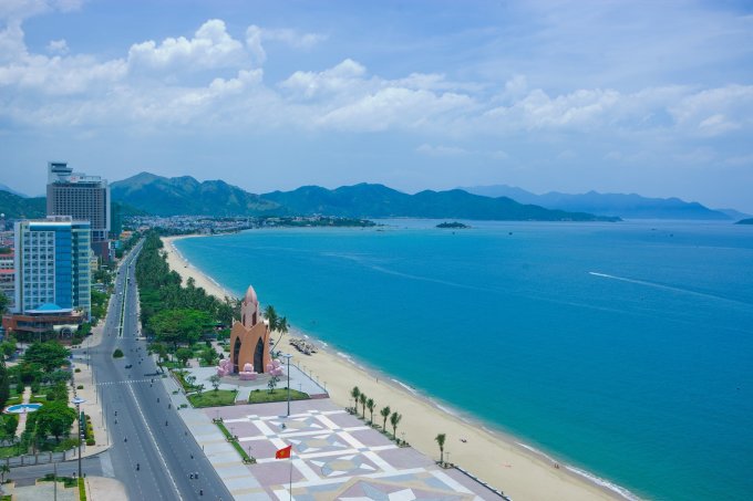 Khánh Hòa là điểm đến hấp dẫn với khách du lịch trong nước và quốc tế.