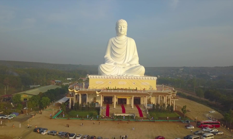 Khánh thành tượng Phật ngồi cao 73 m ở Bình Phước