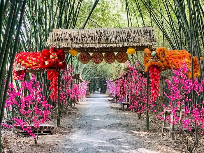 Tham quan khu du lịch sinh thái Bamboo Garden - Phố Tết Tân Sửu