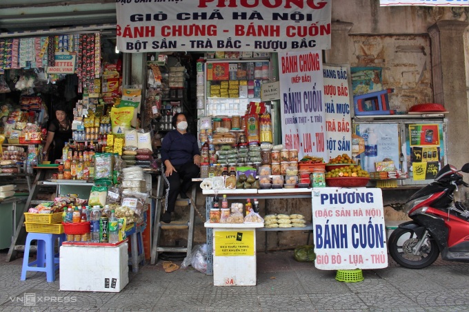 Tiệm đặc sản Bắc hơn 20 năm trên đường Chu Mạnh Trinh. Ảnh: Huỳnh Nhi
