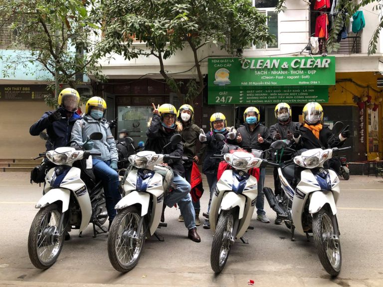du lịch Hà Nội bằng xe máy của GTOP