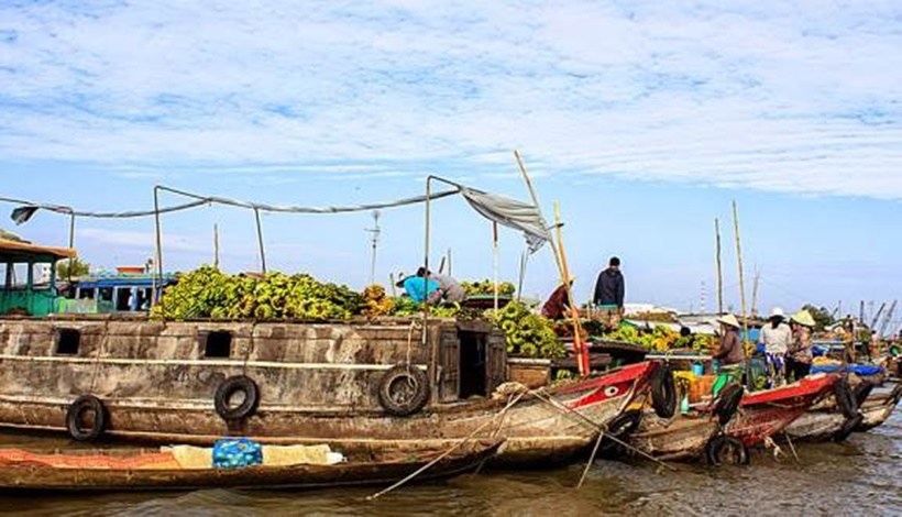 Kinh nghiệm du lịch chợ nổi Long Xuyên khám phá một vùng sông nước buôn bán tấp nập