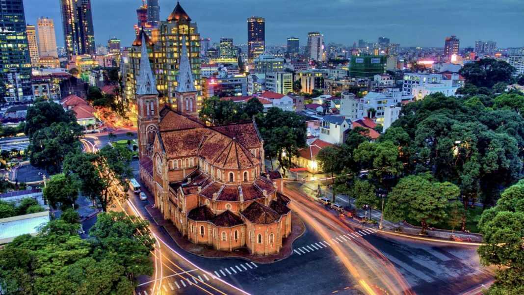 Du lịch Sài Gòn: Kinh nghiệm du lịch phượt TPHCM ăn chơi chi tiết A-Z
