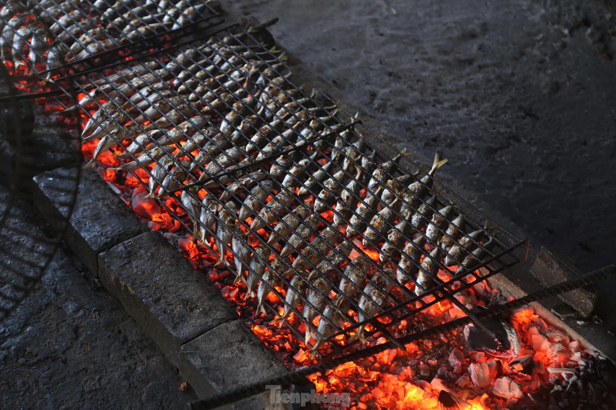 Nghệ An: Làng cá đỏ lửa dậy mùi thơm phục vụ du khách - Ảnh 7.