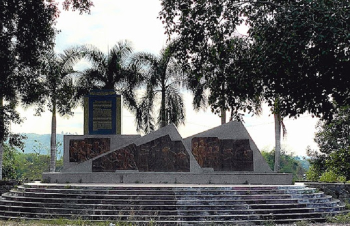 vị trí đặt bia tưởng niệm là Nhà tù Tà Lài xưa