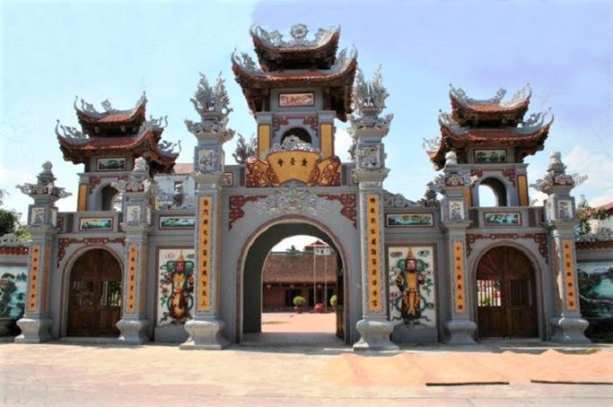 Cổng Tam Quan ở chùa Kim Đài. Ảnh: Làng Đình Bảng/Facebook