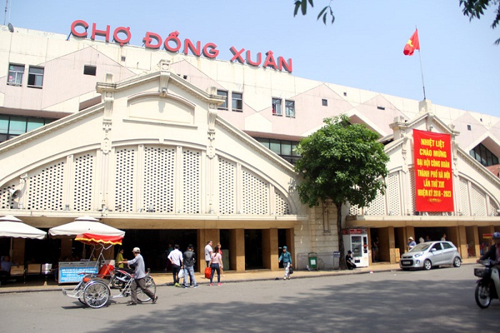 những khu chợ nổi tiếng tại Hà Nội
