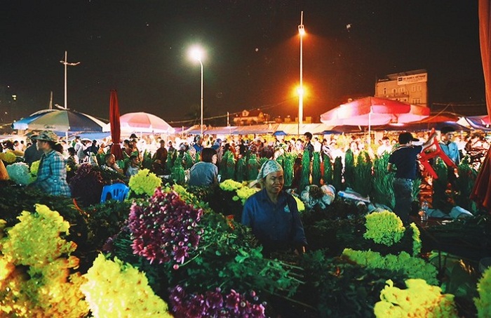những khu chợ nổi tiếng tại Hà Nội