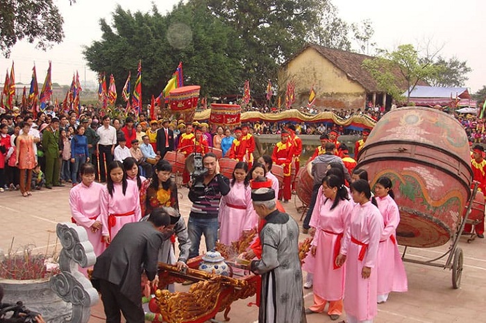 Lễ hội Chử Đồng Tử là lễ hội ở Hưng yên hấp dẫn 
