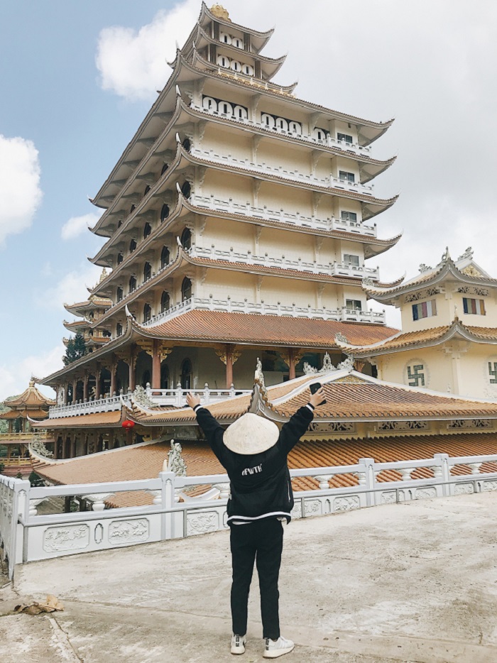 Chùa Vạn Linh - Một trong những ngôi chùa đẹp ở An Giang