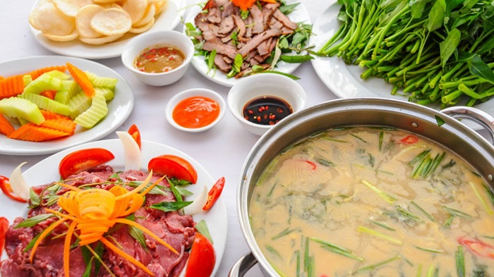 Những quán ăn bình dân ở Quảng Trị - Đặc sản thịt trâu Sóng Chiều