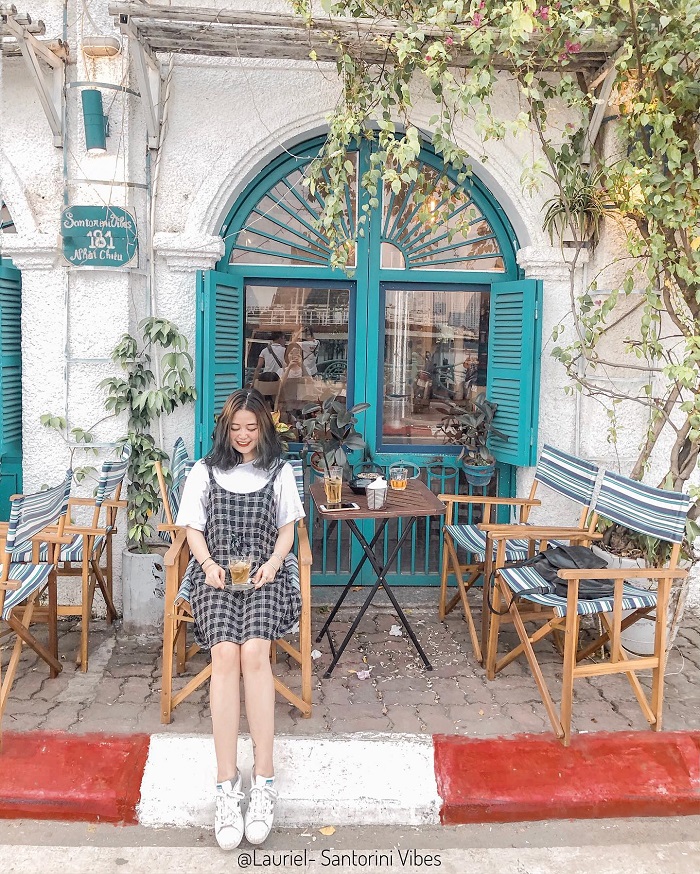 Santorini Vibes Cafe - quán cafe Hồ Tây đẹp
