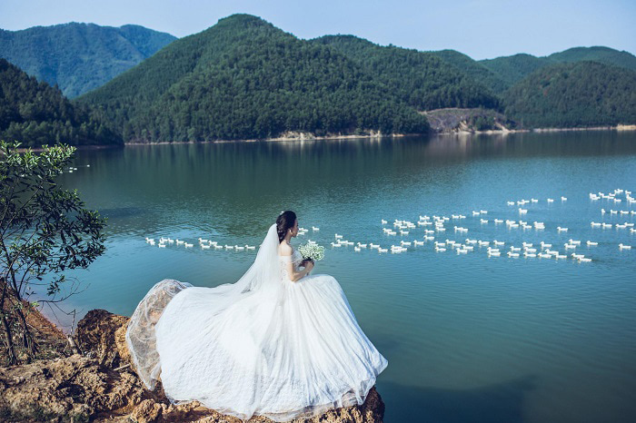 Review hồ Khe Ngang Huế - Địa điểm chụp ảnh cưới