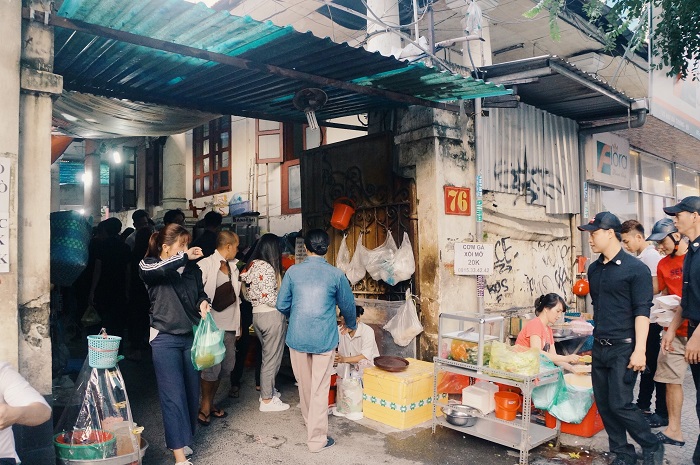 Hẻm 76 Hai Bà Trưng - phố ẩm thực ở Sài Gòn nổi tiếng