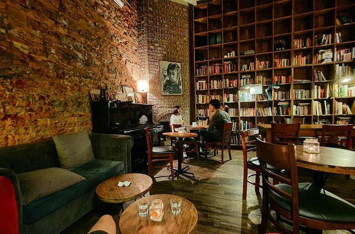 Tranquil Books & Coffee - quán cafe sách ở Hà Nội nổi tiếng