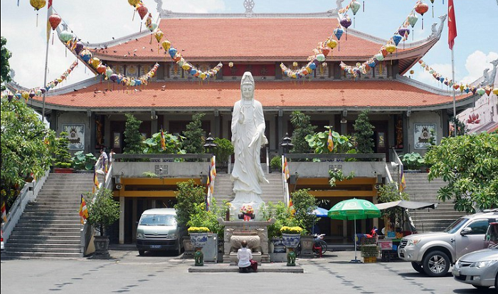 chùa Vĩnh Nghiêm Sài Gòn - tòa trung tâm