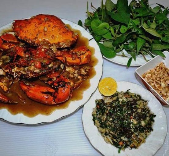 Ẩm thực Phú Quốc: Món tiết canh cua độc lạ gây nghiện với mọi du khách ghé thăm đảo ngọc - Ảnh 2.