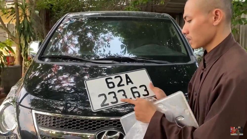 Tịnh thất Bồng Lai xin đủ tiền mua ô tô, fan tặng điện thoại xịn-3