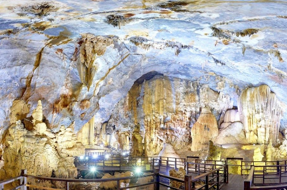 Top 20 Điểm du lịch Quảng Bình nổi tiếng nhất định phải tham quan