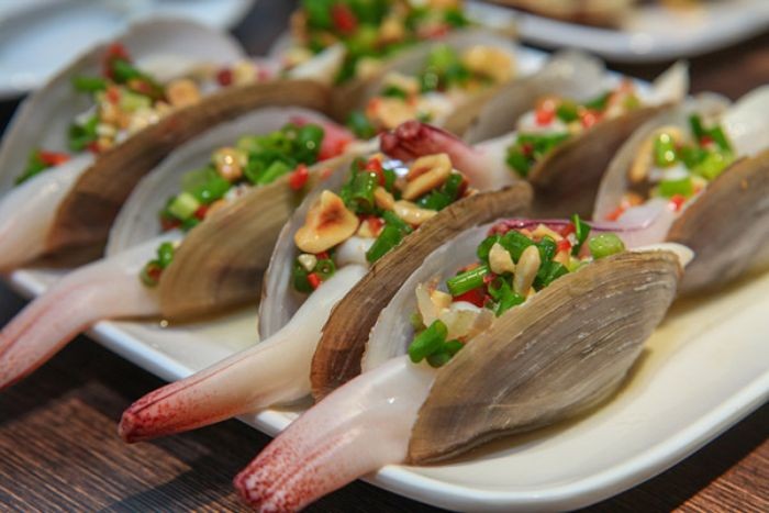 Top 5 món hải sản Cô Tô ngon khó cưỡng, du khách nên mua làm quà sau chuyến du lịch mùa hè - Ảnh 2.