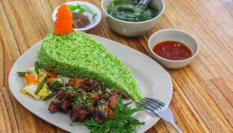 Top 6 quán ăn Đà Nẵng nổi danh hấp dẫn, du khách muốn dùng bữa trưa không thể bỏ qua - Ảnh 3.