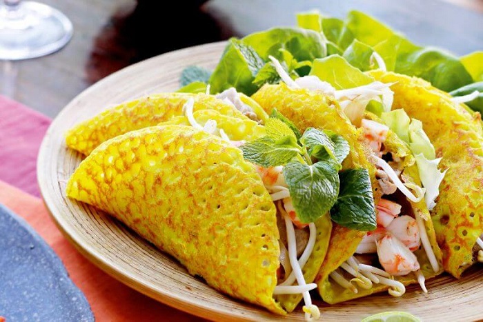 Top 7 quán bánh khoái nổi tiếng ở Huế làm thực khách phải xuýt xoa