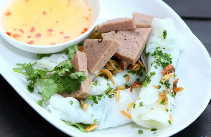 Bánh ướt Diên Khánh- một trong các món đặc sản Nha Trang nổi tiếng