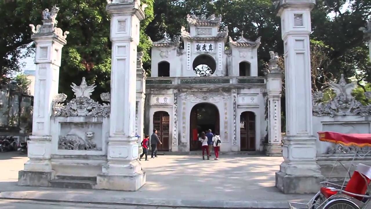 Tổng hợp 8 ngôi Chùa, Đền linh thiêng tại Hà Nội cho những ai muốn đi cầu may đầu năm